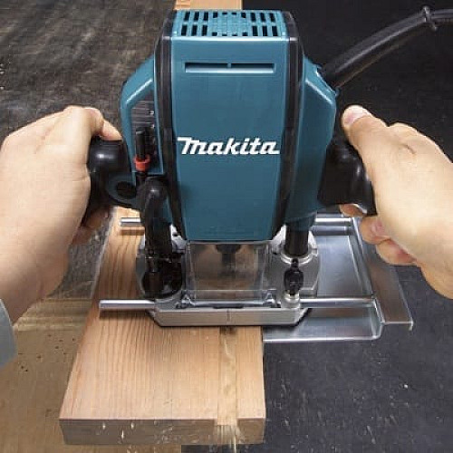 Фрезер Makita RP0900 900Вт цанга 8мм 27000об/мин 2.7кг