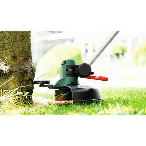 Тример садовий акумуляторний Bosch UniversalGrassCut 18V-260 1х2.5А·год 26см 2.3кг