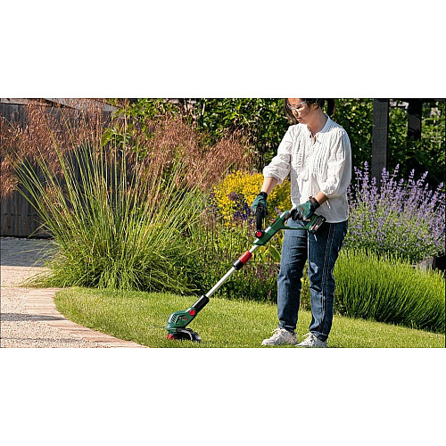 Триммер садовый аккумуляторный Bosch UniversalGrassCut 18V-26-500 1х2.5А·час 26см ЗП AL 18V-20 3.5кг