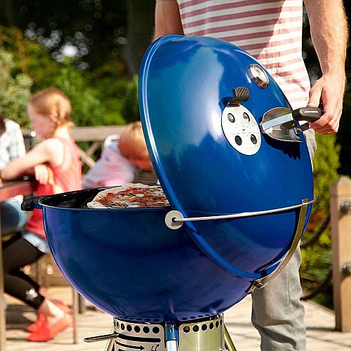 Вугільний гриль Weber Master-Touch GBS С-5750 57 см, синій