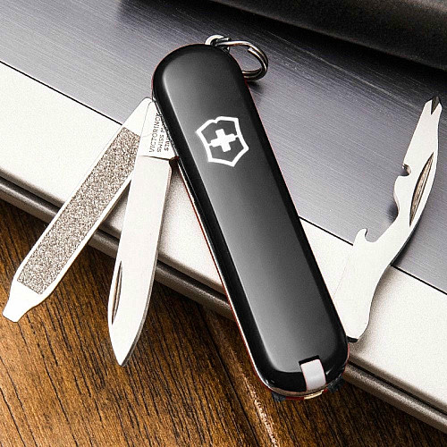 Ніж Victorinox Rally 58мм/9функ/чорний