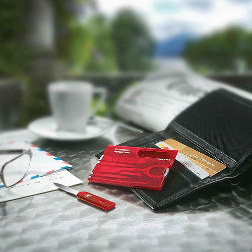 Набір Victorinox Swisscard 82х54х4мм/10функ/прозорий червоний