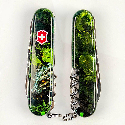 Нож Victorinox Huntsman Zodiac 91мм/15функ/Зеленый деревянный дракон/разноцветный