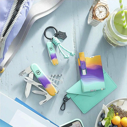 Ніж Victorinox Classic SD Sydney Style 58 мм/7 функцій/зелений
