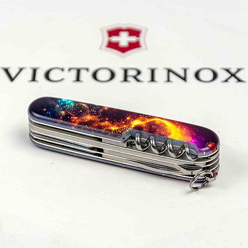 Ніж Victorinox Huntsman Zodiac 91мм/15функ/Зоряний дракон/різнокольоровий