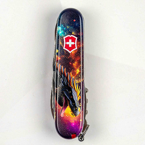 Ніж Victorinox Huntsman Zodiac 91мм/15функ/Зоряний дракон/різнокольоровий