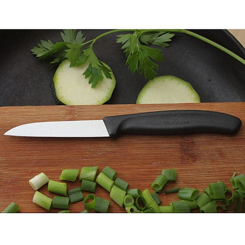 Кухонный нож Victorinox SwissClassic Paring, 8 см, черный. ручкой