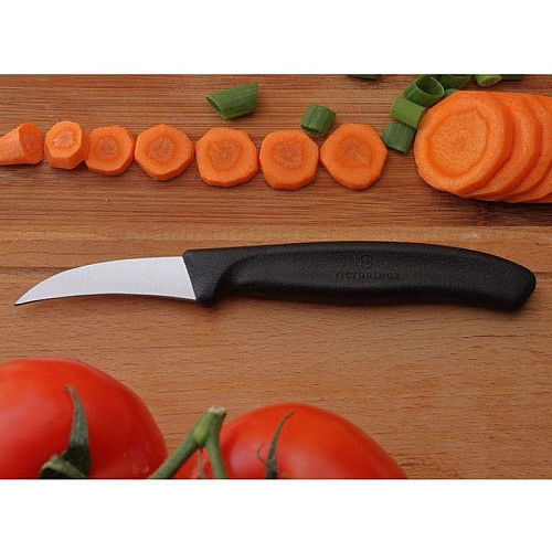 Кухонный нож Victorinox SwissClassic Shaping, 6 см, черный. ручкой
