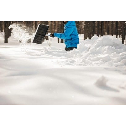 Скрепер для прибирання снігу Fiskars SnowXpert™ (1062828)