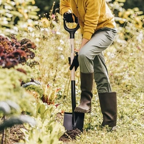 Лопата Fiskars Solid (1066721)