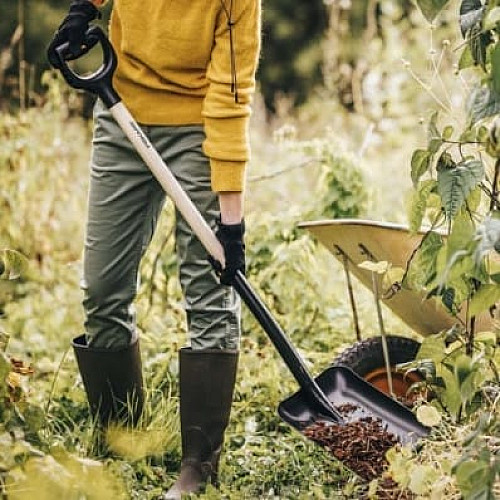 Лопата совкова Fiskars Solid (1066723)