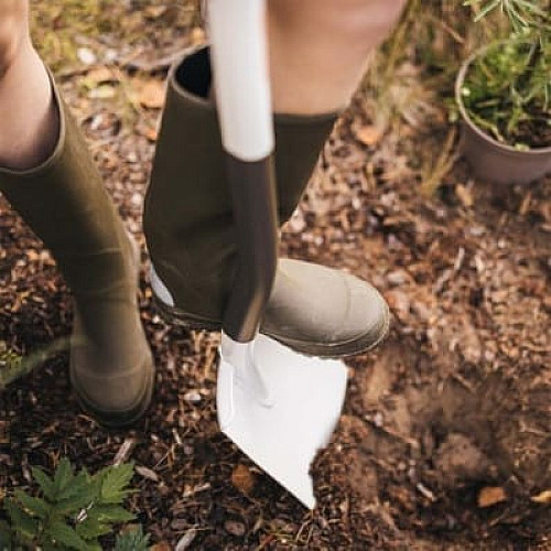 Лопата штикова Fiskars White полегшена (1067519)