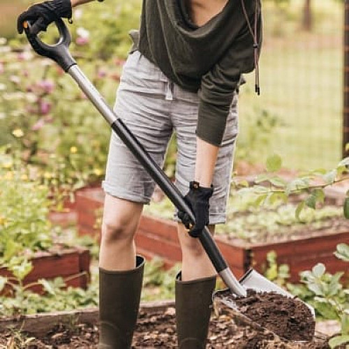 Лопата штыковая Fiskars Ergonomic (1066708)