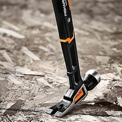 Молоток із вигнутим кігтем Fiskars Pro IsoCore ™ L (1027203)