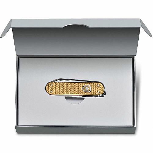 Нож Victorinox Classic SD Precious Alox Brass Gold 58мм/5функ/рифл/золотой