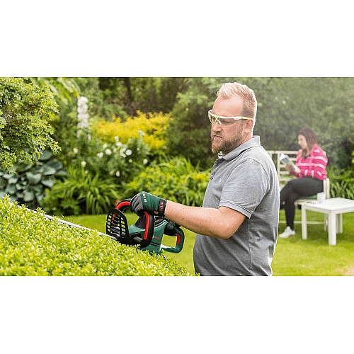Bosch Кусторез UniversalHedgeCut 60 480Вт 60см шаг реза 30мм 3.7 кг