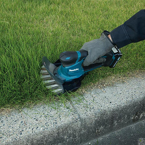 Ножиці для трави акумуляторні Makita UM600DWAE 10.8В акб 2х2А·год лезо 16см 1.5кг
