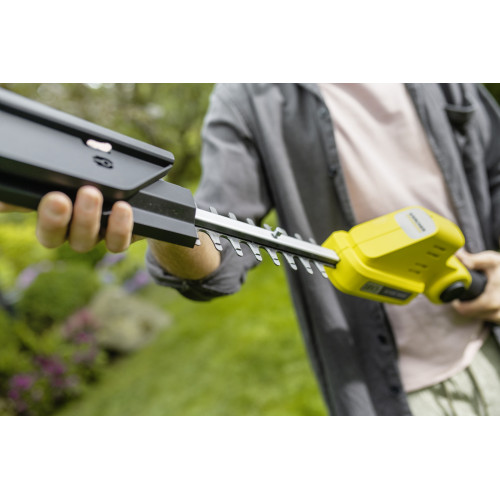 Кущоріз акумуляторний Karcher HGE 2-18 18В лезо 45см крок різу 18мм 125° 3.3кг без АКБ та ЗП