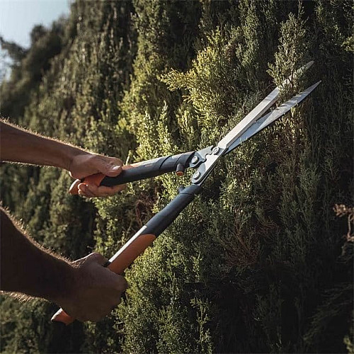 Кущоріз Fiskars PowerGear X HSX92 для живоплоту (1023631)