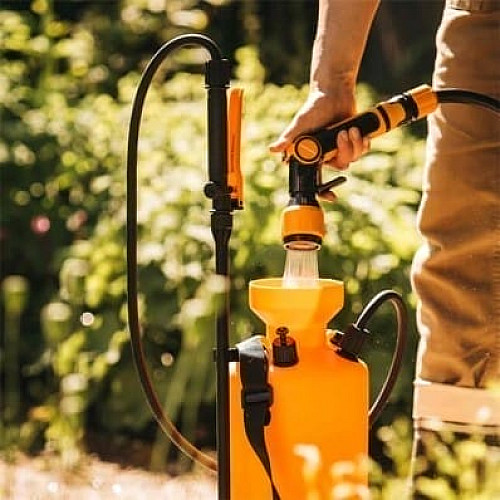 Обприскувач садовий ручний Fiskars 5л (1025934)