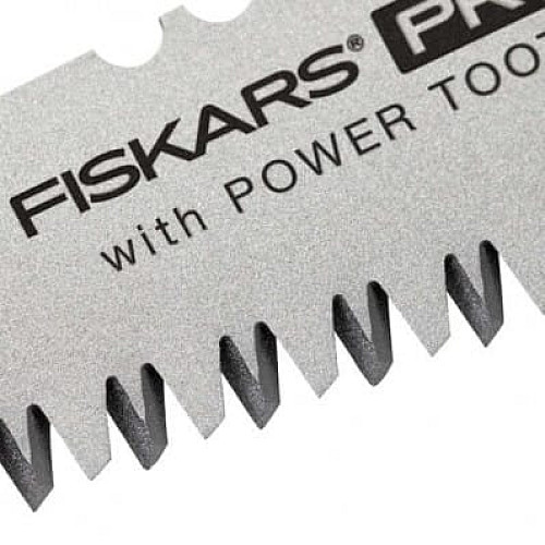 Пила усиленная складная Fiskars Pro PowerTooth с тройной заточкой 150 мм 8 TPI (1062935)