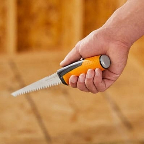 Пила усиленная складная Fiskars Pro PowerTooth с тройной заточкой 150 мм 8 TPI (1062935)