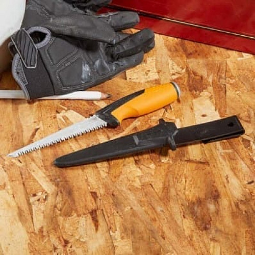 Пила усиленная складная Fiskars Pro PowerTooth с тройной заточкой 150 мм 8 TPI (1062935)