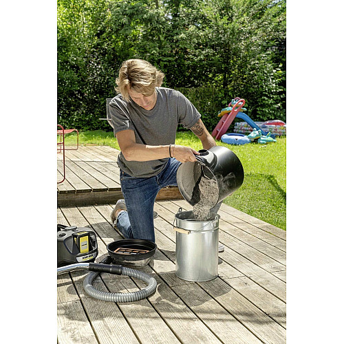 Аккумуляторный пылесос Karcher для сбора золы AD 2 Battery (1.348-300.0)
