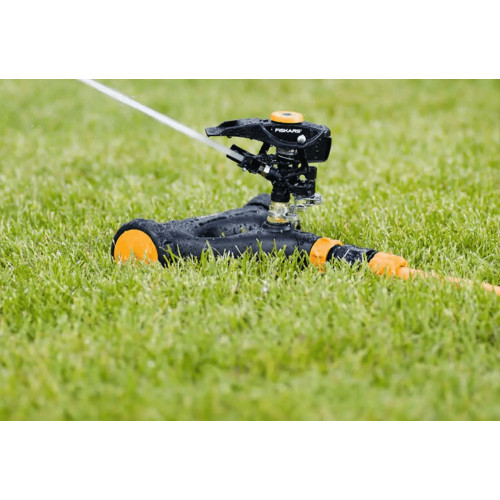 Дощувач Fiskars імпульсний, металевий, з клапаном (1023656)