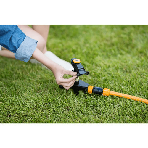 Дощувач Fiskars імпульсний, металевий, з клапаном (1023656)