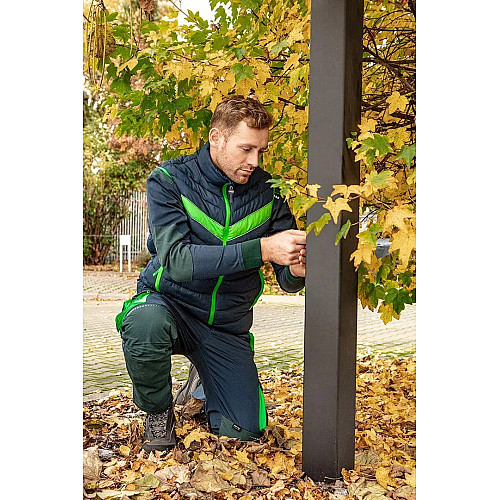 Жилет Neo Tools PREMIUM, зимняя, утепленная, 100% полиэстер, M(50), черный зеленый