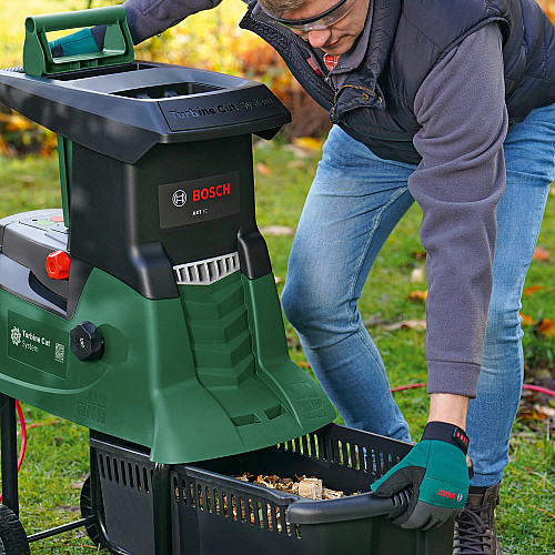 Подрібнювач садовий Bosch AXT 25 TC 2500Вт 40об/хв 45мм 53л 30.5кг ріжуча система Turbine-Cut низькошумний