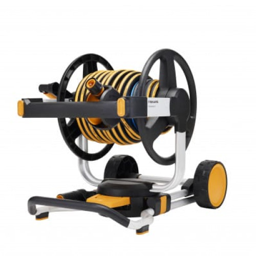 Ручна котушка Fiskars XL зі шлангом та набором аксесуарів (1062256)
