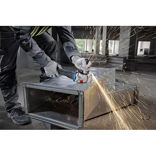 Шлифмашина угловая аккумуляторная Bosch GWS 18V-8 125мм 18В 1x4А·час 0-11000об·мин 1.6кг кейс ЗП GAL 18V-40