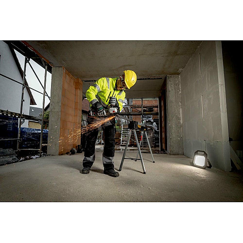 Шлифмашина угловая аккумуляторная Metabo WVB 18 LT BL 11-125 Quick 125мм 18В 2х5.5А·час 2800-10000об·мин 1.8кг