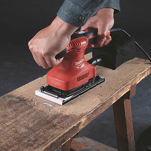 Шліфмашина вібраційна Makita M9203 190Вт 92x185мм 12000кол/хв 1.4кг