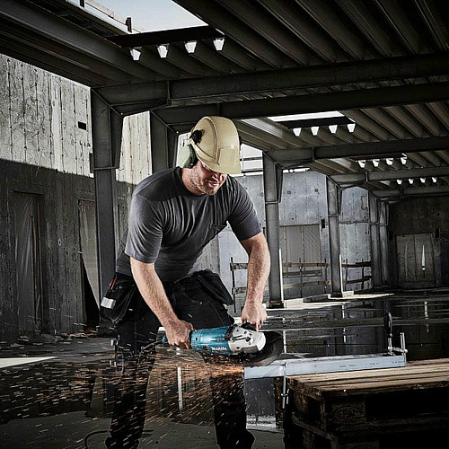 Шлифмашина угловая Makita GA 9020 RF 230мм 2200Вт 6600об·мин 5.8кг плавн.пуск