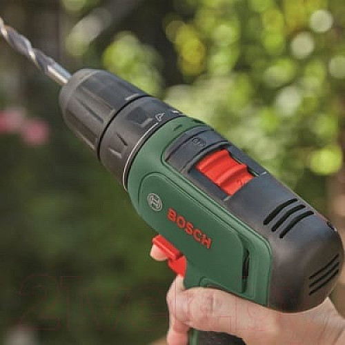 Шуруповерт-дрель аккумуляторная Bosch EasyDrill 1200 12В 2х1.5А·час 30Нм 0-400·1500об·мин 0.94кг набор сверл и бит кейс