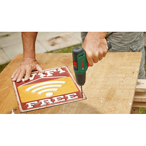 Шуруповерт-дрель аккумуляторная Bosch EasyDrill 1200 12В 2х1.5А·час 30Нм 0-400·1500об·мин 0.94кг набор сверл и бит кейс