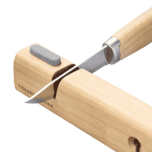 Точило Fiskars для сокир та ножів Norden