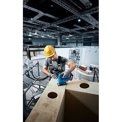 Лобзик аккумуляторный Bosch Professional GST 183-LI 18В 0-3300об/мин ход 20мм 1.6кг без АКБ и ЗП