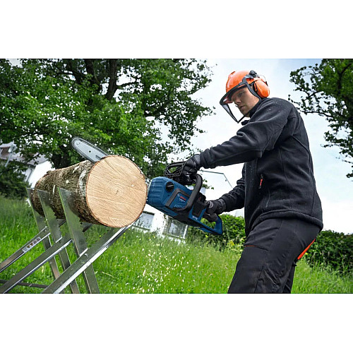 Пила ланцюгова акумуляторна Bosch Professional GKE 18V-40 18В шина 40см 3.7кг без АКБ та ЗП