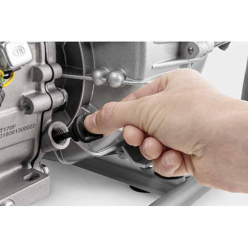 Мотопомпа бензинова Karcher WWP 45 для брудної води, 45м3/г (750л/хв), 6.9к.с 166см/куб, 36кг