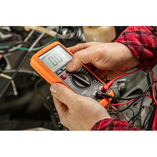 Мультиметр цифровой Neo Tools, 0-300В, широкий ЖК-дисплей с подсветкой, чехол